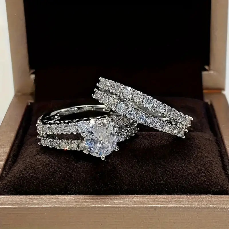 ETERNAL RADIANCE™ | GOLD RING SET