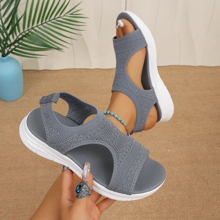 Sara | Sandals with a design