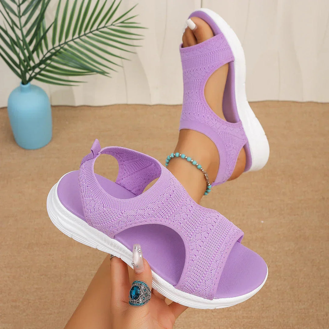 Sara | Sandals with a design