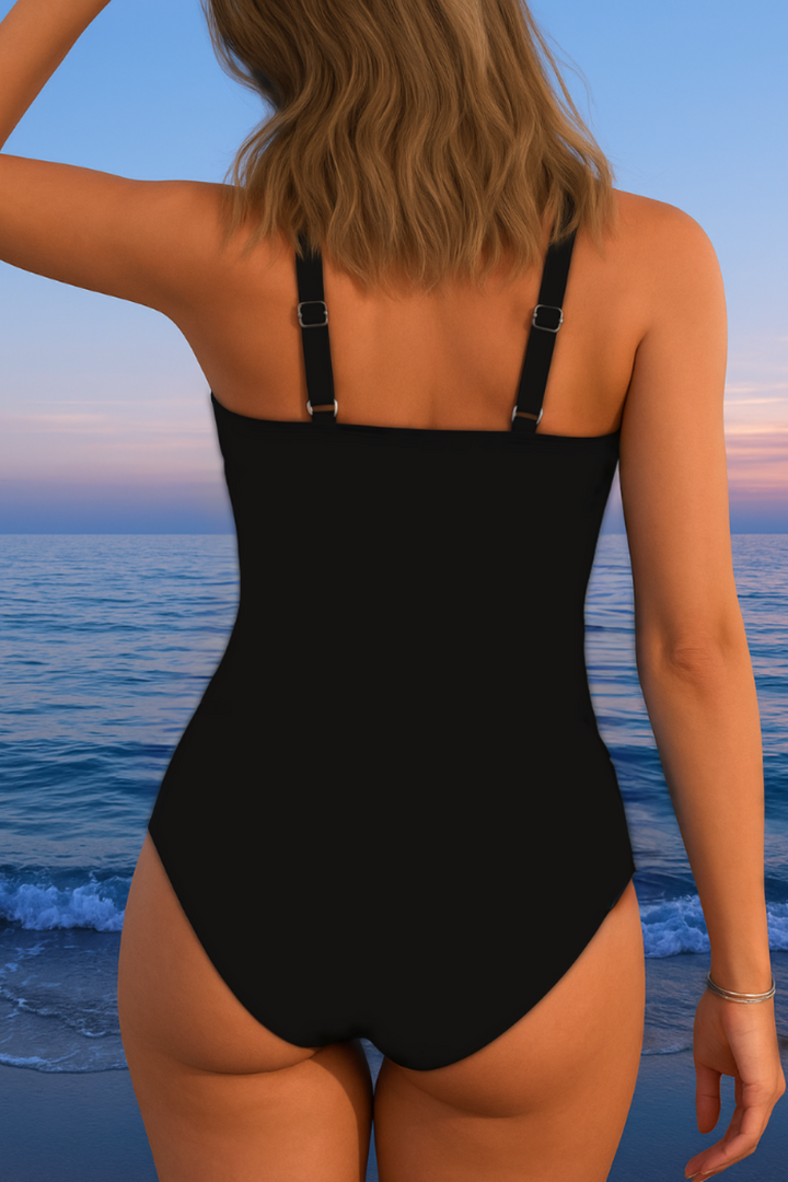 Éloria – A stylish swimsuit with a colourful print